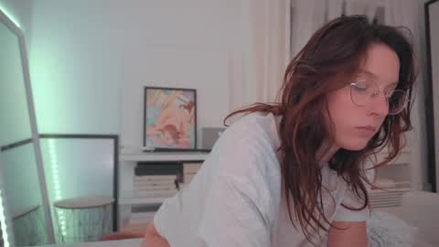 Ariel online show from 02/04/25, 10:45