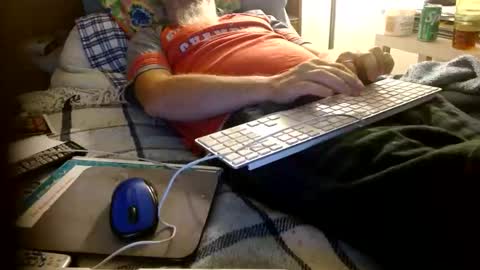 Snapshot of onemattu chatting on 11/14/25, 06:12 Mattu online show from 11/14/25, 06:12