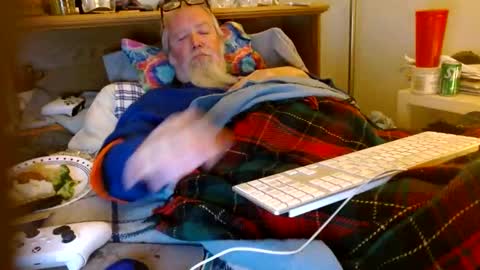 Snapshot of onemattu chatting on 11/19/25, 05:40 Mattu online show from 11/19/25, 05:40