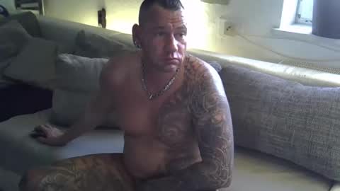 Snapshot of onepussycock chatting on 02/02/25, 02:45 .....mICha..... online show from 02/02/25, 02:45