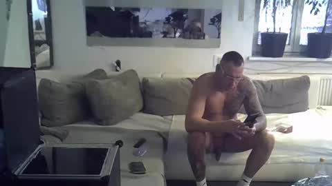 Snapshot of onepussycock chatting on 11/19/25, 10:26 .....mICha..... online show from 11/19/25, 10:26