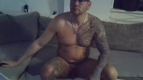 Snapshot of onepussycock chatting on 01/09/26, 07:00 .....mICha..... online show from 01/09/26, 07:00