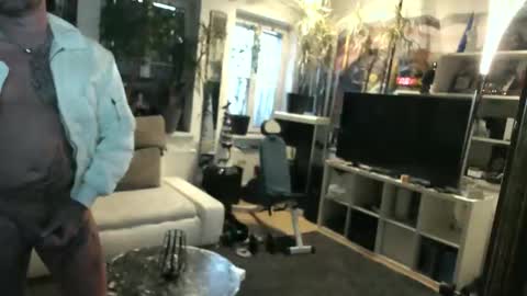 Snapshot of onepussycock chatting on 03/25/26, 04:35 .....mICha..... online show from 03/25/26, 04:35