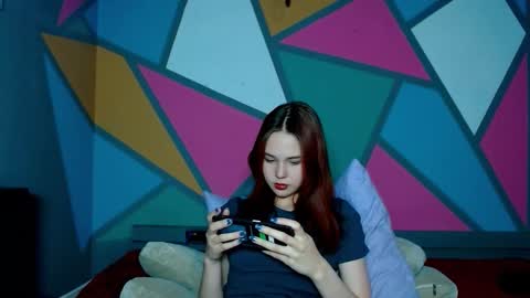 onessandra online show from 12/15/25, 02:05