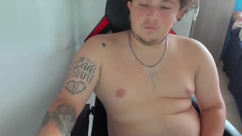 Andres INDEPENDENT MODEL online show from 10/26/25, 09:31