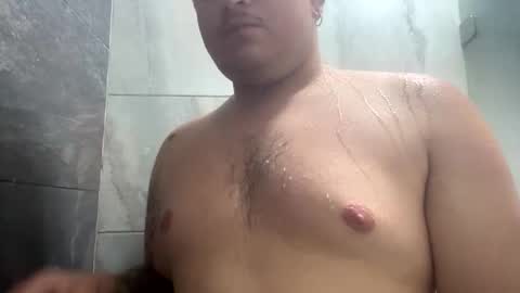 Snapshot of onewhiteboichub chatting on 04/23/26, 04:09 Andres INDEPENDENT MODEL online show from 04/23/26, 04:09