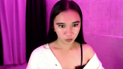 Snapshot of onicka_iha chatting on 11/02/25, 08:22 Alexa online show from 11/02/25, 08:22