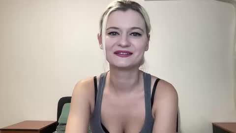 Onika online show from 10/02/25, 09:44