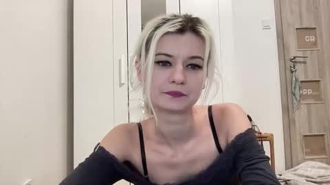 Snapshot of onika_cox chatting on 03/03/26, 04:02 Onika online show from 03/03/26, 04:02