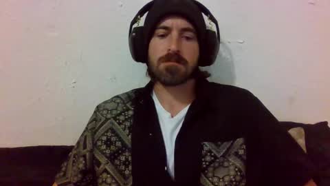 Snapshot of oniyoshiken chatting on 10/15/25, 06:41 oniyoshiken online show from 10/15/25, 06:41