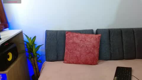 Snapshot of onlily chatting on 02/19/26, 09:22 onlily online show from 02/19/26, 09:22