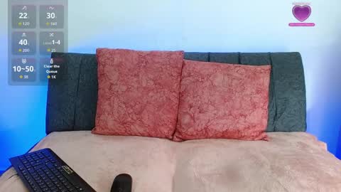 Snapshot of onlily chatting on 04/09/26, 04:23 onlily online show from 04/09/26, 04:23