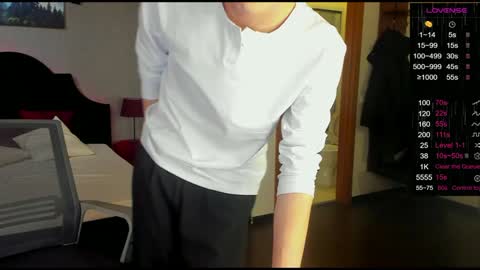 Snapshot of only_eric chatting on 02/05/25, 04:48 Erick  online show from 02/05/25, 04:48