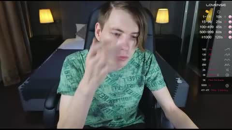 Snapshot of only_eric chatting on 02/11/25, 04:24 Erick  online show from 02/11/25, 04:24