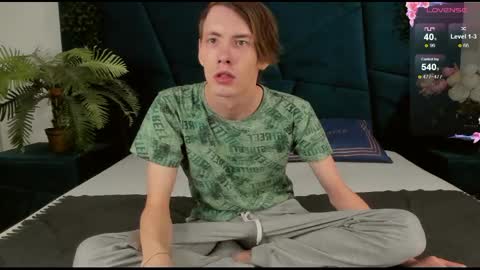 Snapshot of only_eric chatting on 02/21/25, 09:22 Erick  online show from 02/21/25, 09:22