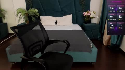 Snapshot of only_eric chatting on 03/07/25, 08:00 Erick  online show from 03/07/25, 08:00