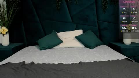 Erick  online show from 11/16/25, 06:08