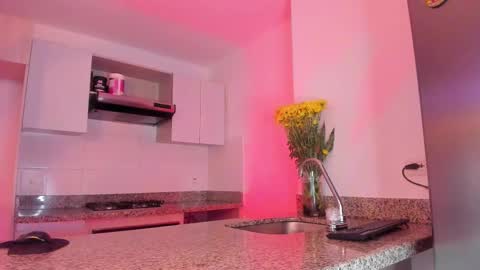 Snapshot of only_pammela chatting on 09/23/25, 01:41 misssaray official online show from 09/23/25, 01:41