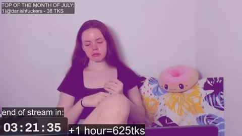 Snapshot of only_sarah1 chatting on 07/08/26, 10:25 only_sarah1 online show from 07/08/26, 10:25
