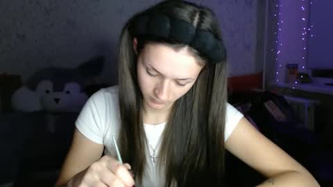 Amalia online show from 11/28/25, 06:10