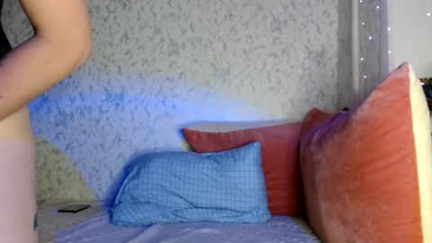Snapshot of only_ubutterfly chatting on 06/22/26, 06:38 Amalia online show from 06/22/26, 06:38