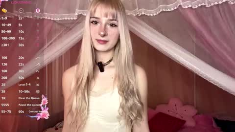 Snapshot of onlyeva1 chatting on 03/26/26, 07:14 Eva online show from 03/26/26, 07:14