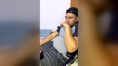 Snapshot of onlyfree_sexx chatting on 05/24/26, 03:55 Sebastian online show from 05/24/26, 03:55