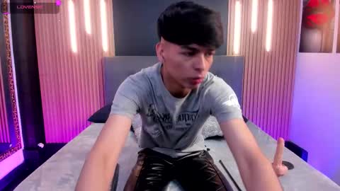 Josh -  Schedule 1400 - 2200 online show from 11/24/25, 07:35