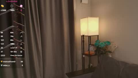 Kira online show from 09/29/25, 04:01