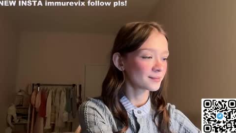 Snapshot of onlykitty_chillhere chatting on 04/19/26, 12:54 BARBARA online show from 04/19/26, 12:54