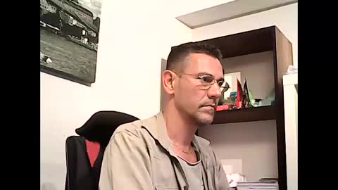 Snapshot of onlyprivate_m35 chatting on 04/20/26, 05:48 onlyprivate m35 online show from 04/20/26, 05:48