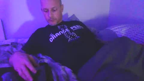 Snapshot of onlyreal1left chatting on 05/15/26, 03:57 Richard Head online show from 05/15/26, 03:57