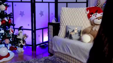 Snapshot of onlyxandra7 chatting on 12/18/25, 06:52 Xandra online show from 12/18/25, 06:52