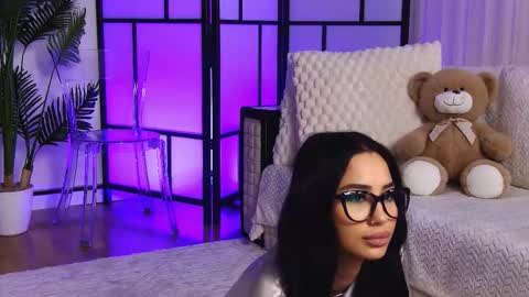 Snapshot of onlyxandra7 chatting on 01/12/26, 05:45 Xandra online show from 01/12/26, 05:45