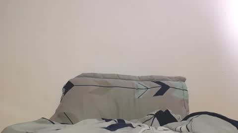 Snapshot of onzas_ chatting on 10/29/25, 04:53 onzas_ online show from 10/29/25, 04:53