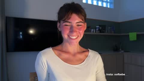 Snapshot of oofbabe__ chatting on 04/18/26, 10:10 Helen online show from 04/18/26, 10:10