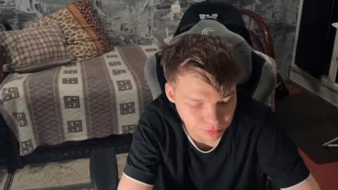 Snapshot of oofcblesssexx chatting on 12/24/24, 06:17 bless god online show from 12/24/24, 06:17