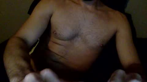 Snapshot of oofthatstuff chatting on 11/25/25, 04:07 oofthatstuff online show from 11/25/25, 04:07