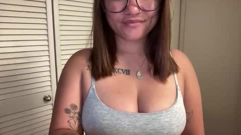 Miss Girly online show from 11/09/25, 07:06