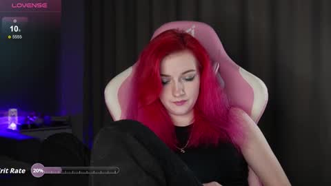 Snapshot of ooliviaa chatting on 10/13/25, 05:13 Hannah online show from 10/13/25, 05:13