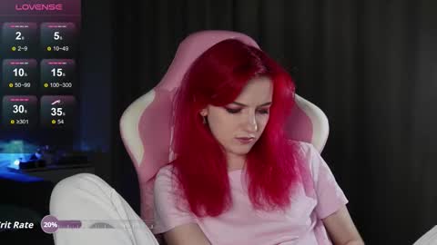 Snapshot of ooliviaa chatting on 10/24/25, 08:16 Hannah online show from 10/24/25, 08:16