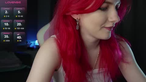 Snapshot of ooliviaa chatting on 11/19/25, 07:14 Hannah online show from 11/19/25, 07:14