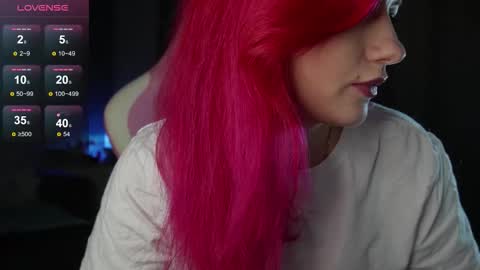 Snapshot of ooliviaa chatting on 11/26/25, 06:53 Hannah online show from 11/26/25, 06:53