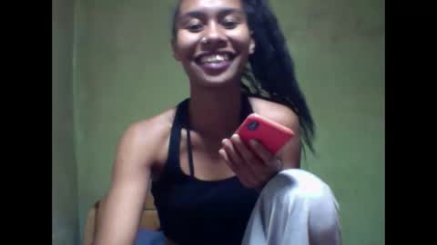 Snapshot of oolyette chatting on 09/08/25, 04:06 oolyette online show from 09/08/25, 04:06