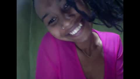 Snapshot of oolyette chatting on 09/14/25, 06:56 oolyette online show from 09/14/25, 06:56