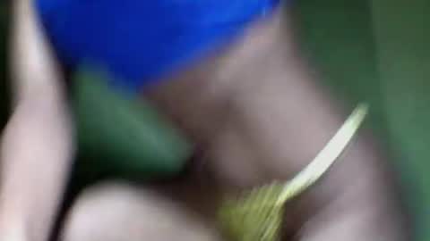 Snapshot of oolyette chatting on 10/06/25, 06:22 oolyette online show from 10/06/25, 06:22