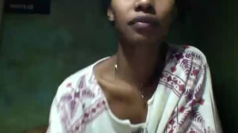 Snapshot of oolyette chatting on 11/14/25, 07:51 oolyette online show from 11/14/25, 07:51