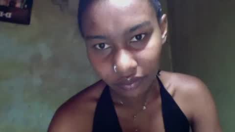 Snapshot of oolyette chatting on 11/15/25, 07:05 oolyette online show from 11/15/25, 07:05