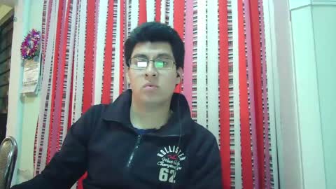 oomaurooo online show from 12/19/24, 08:56