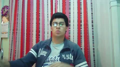 oomaurooo online show from 12/23/24, 10:32